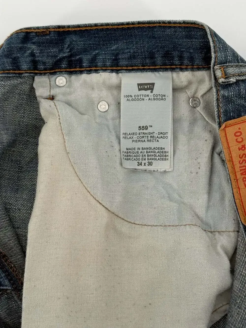 Levis levi 559